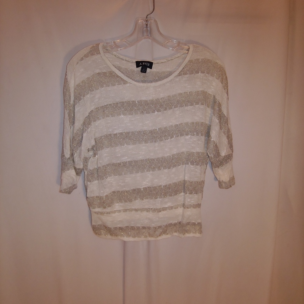 A Byer knit grey/gold and white stripe knit shirt